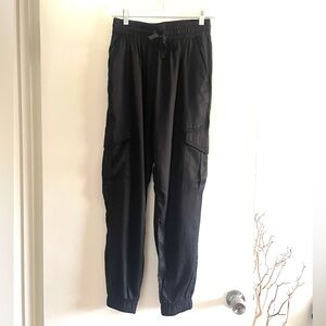 NWT Ecothreads Women's Black Cargo Jogger Pants, size XS/S